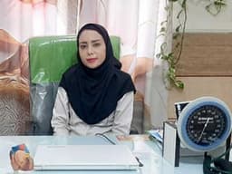 تصویر دکتر ساره احمدزاده متخصص قلب و عروق در برازجان